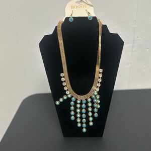 Gold and Turquoise Necklace Set